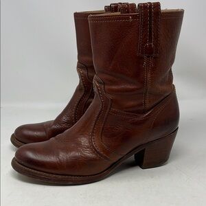 FRYE Jane Trapunto Stitched Leather Bootie Redwood Brown Heeled Boots 6.5B